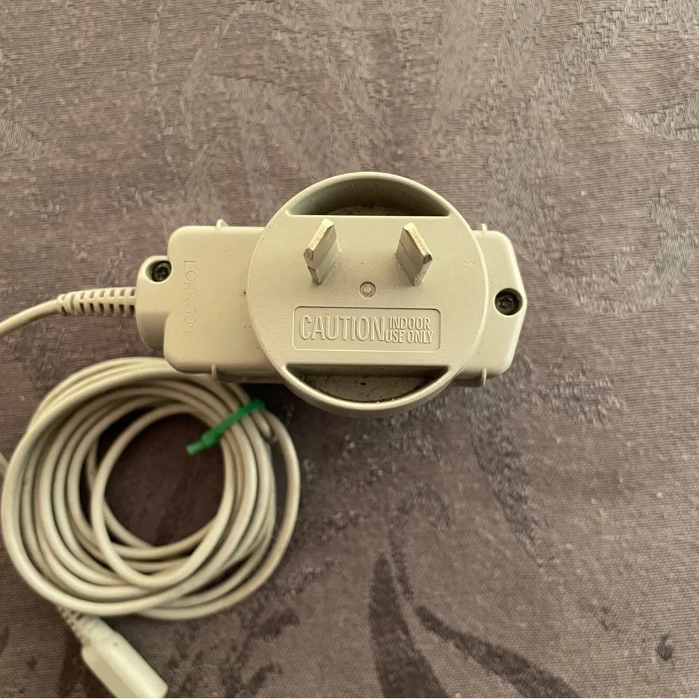 Official Genuine Nintendo AUS Wall AC Adapter Charger WAP-002 DSI/2DS/3DS